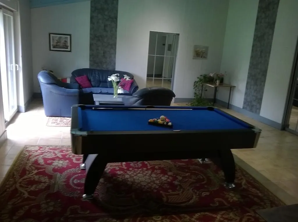 Le Chene Pichard Apartment Quevert